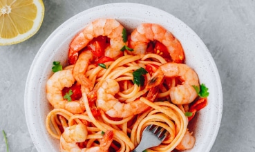 italian food shrimp spaghetti pasta with tomato sa B2RRCGR recipes » friendscafe99.com
